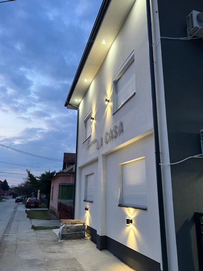 La Casa Apartments Jagodina Exterior photo